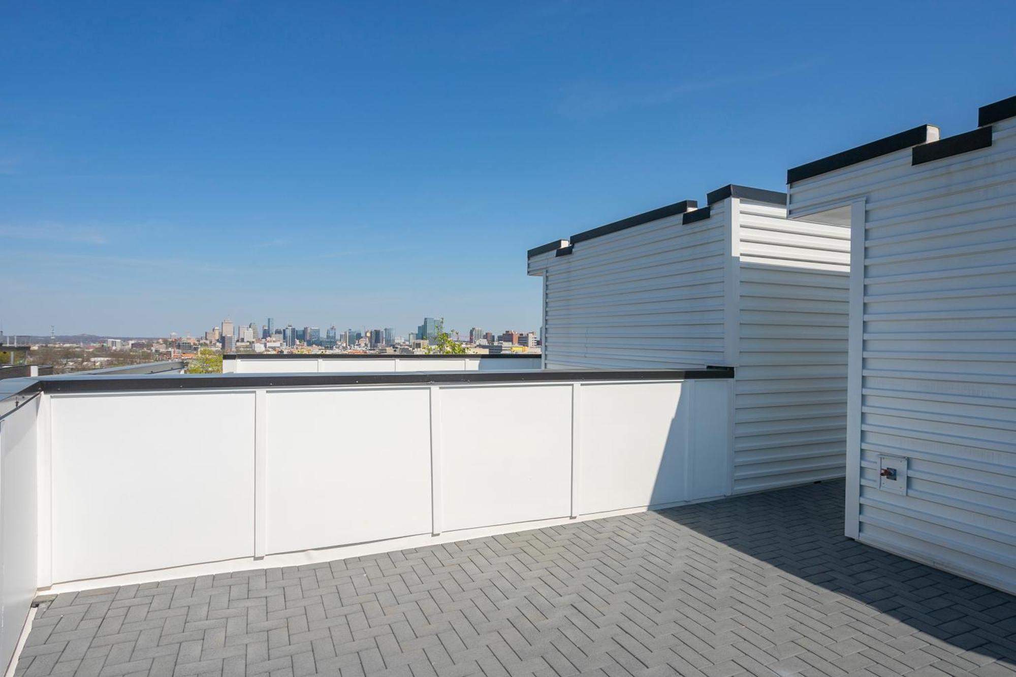 Luxury Townhome Skyline Views Mins To Dt Нашвил Екстериор снимка