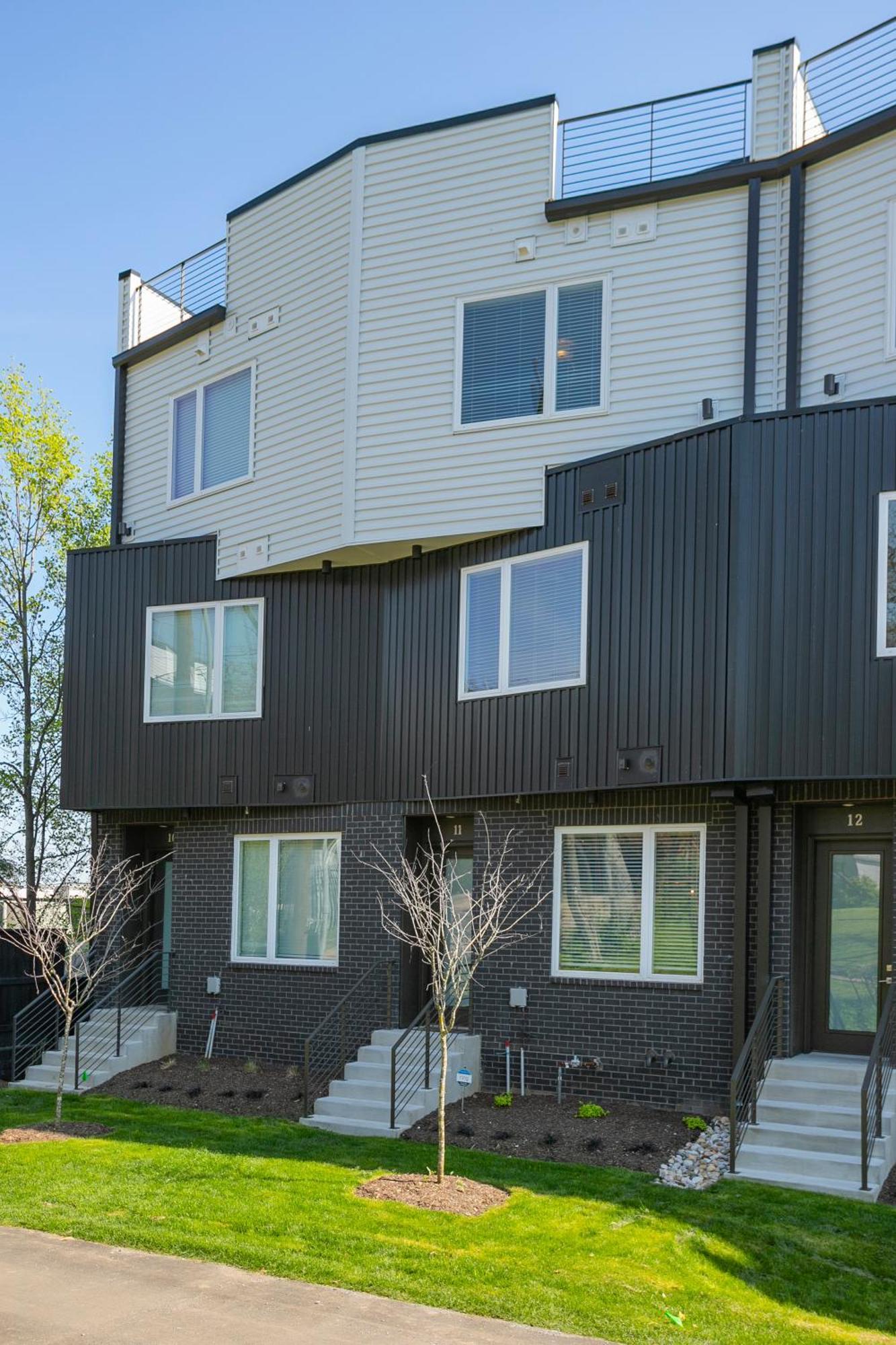 Luxury Townhome Skyline Views Mins To Dt Нашвил Екстериор снимка