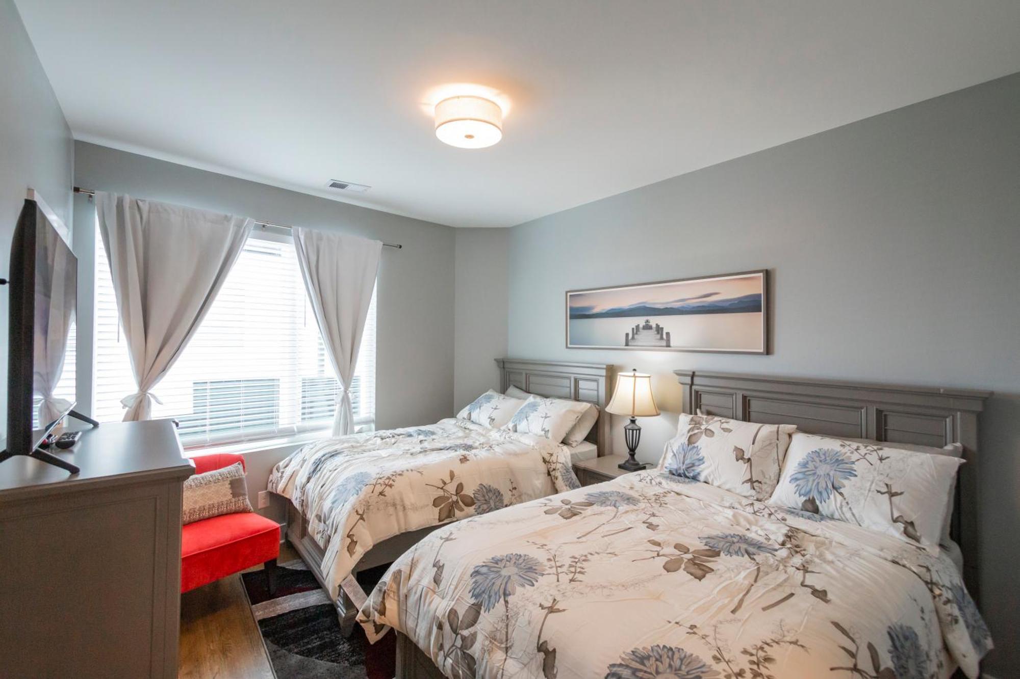 Luxury Townhome Skyline Views Mins To Dt Нашвил Екстериор снимка